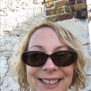 Meet your Posher, Christy